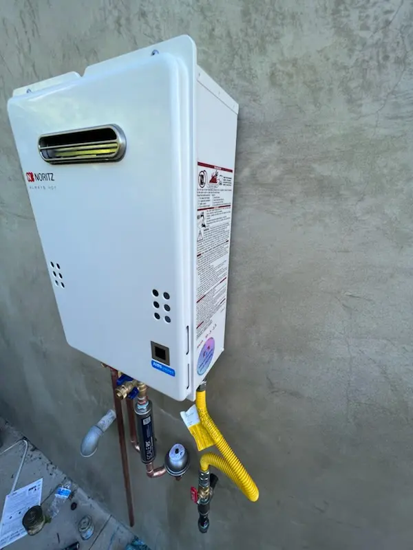 Tankless water heater installation for Lighthouse Park homes